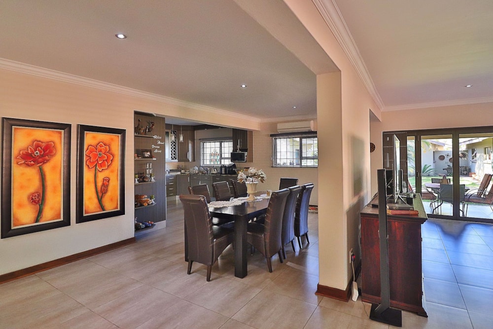 Double-storey house for sale in Ellisras (Lephalale) - 1ER1533130