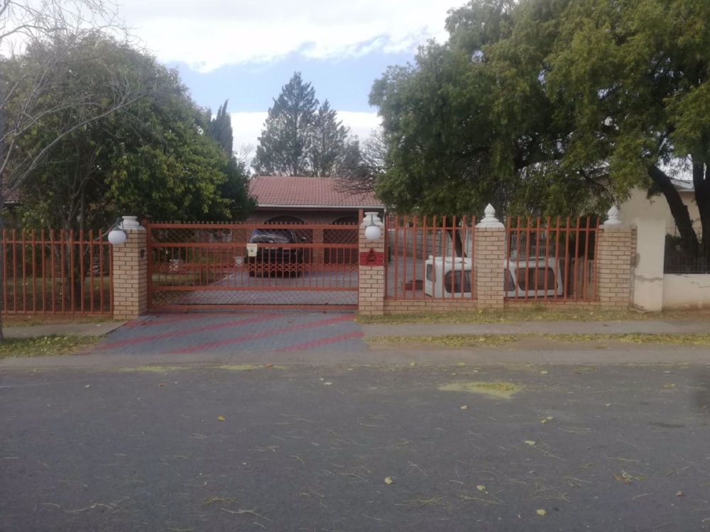 House for sale in Queenstown - 1MH1535167