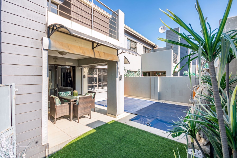 Townhouse for sale in Bedfordview - BED1675686