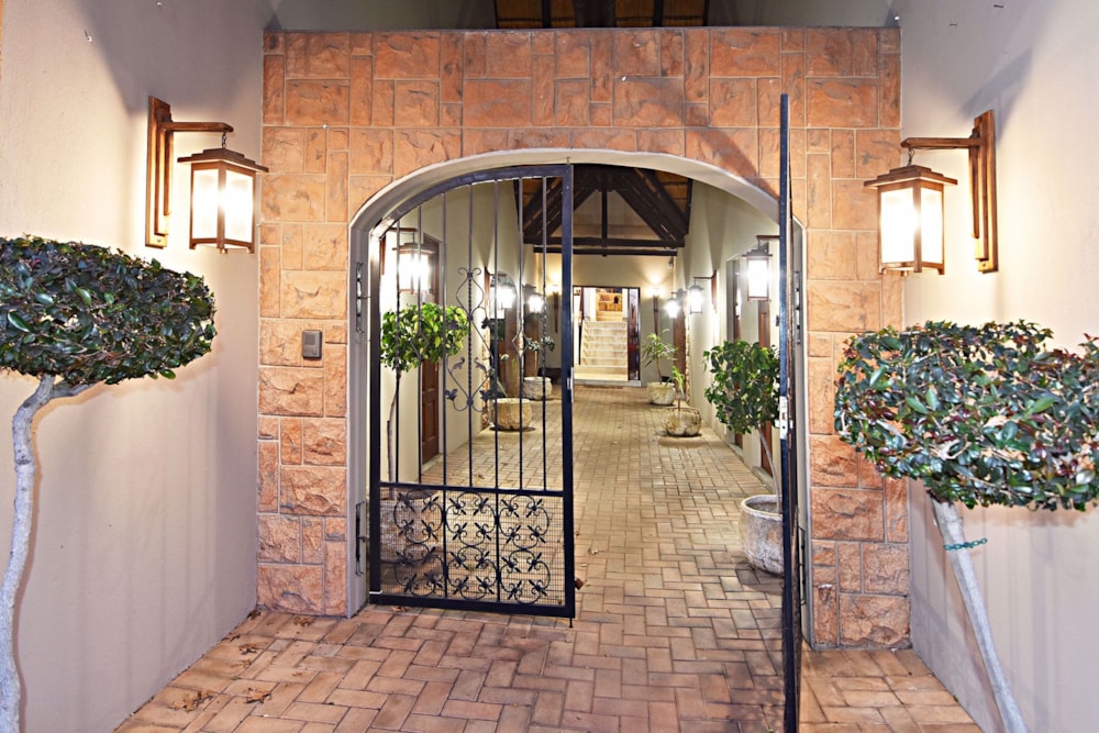 Double-storey house for sale in Kyalami Estates - MR1535823 Double-storey house for sale in Kyalami Estates - MR1535823