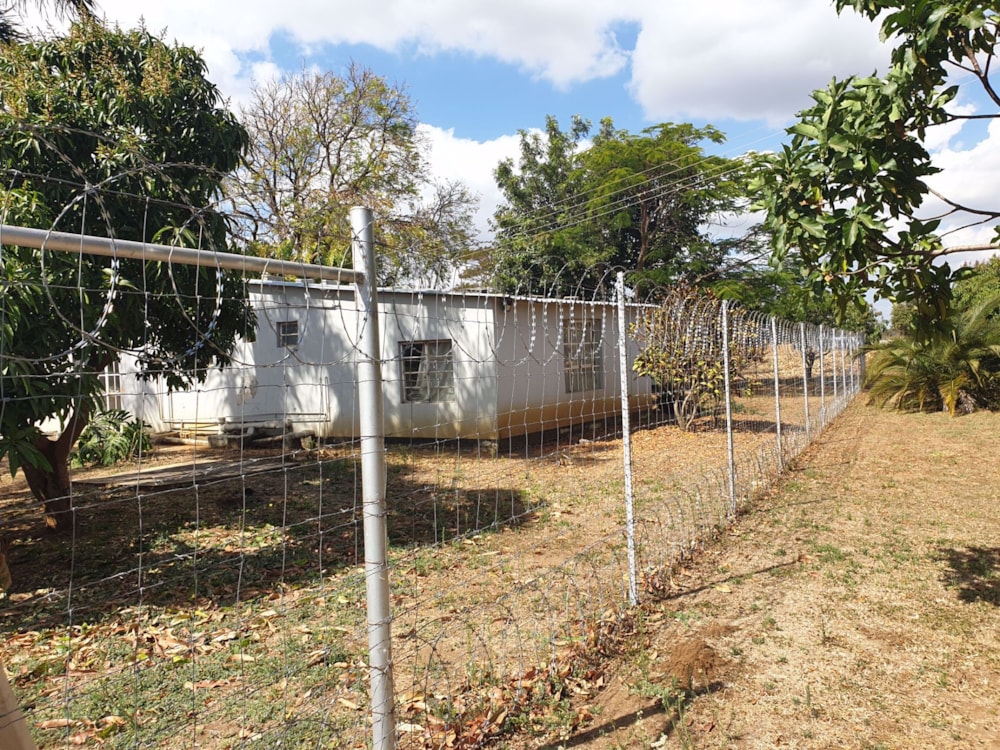 House for sale in Lilayi, Zambia - 3ZA1584575 House for sale in Lilayi, Zambia - 3ZA1584575