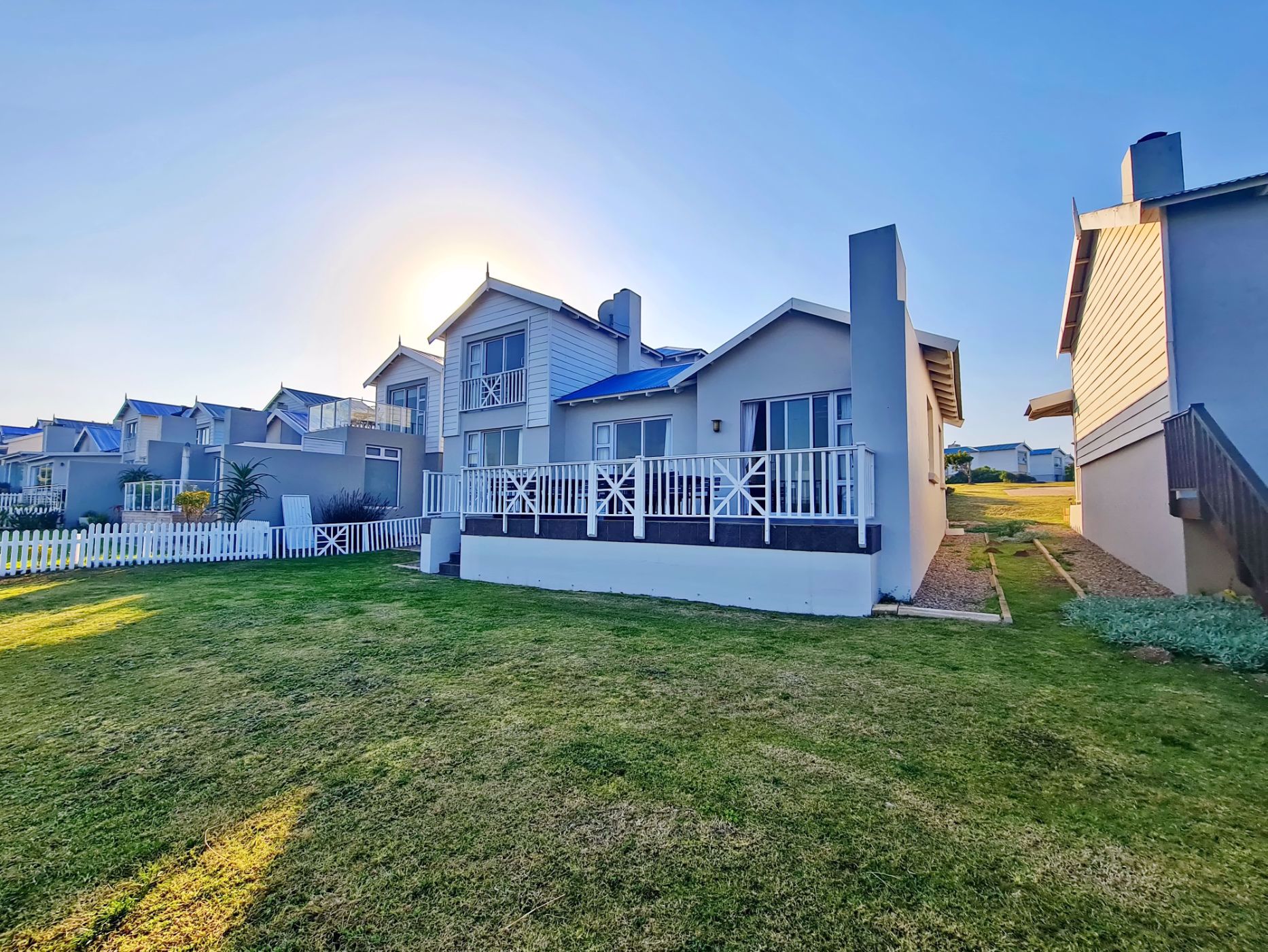 Townhouse to rent in Pinnacle Point Golf Estate - 1MB1636231