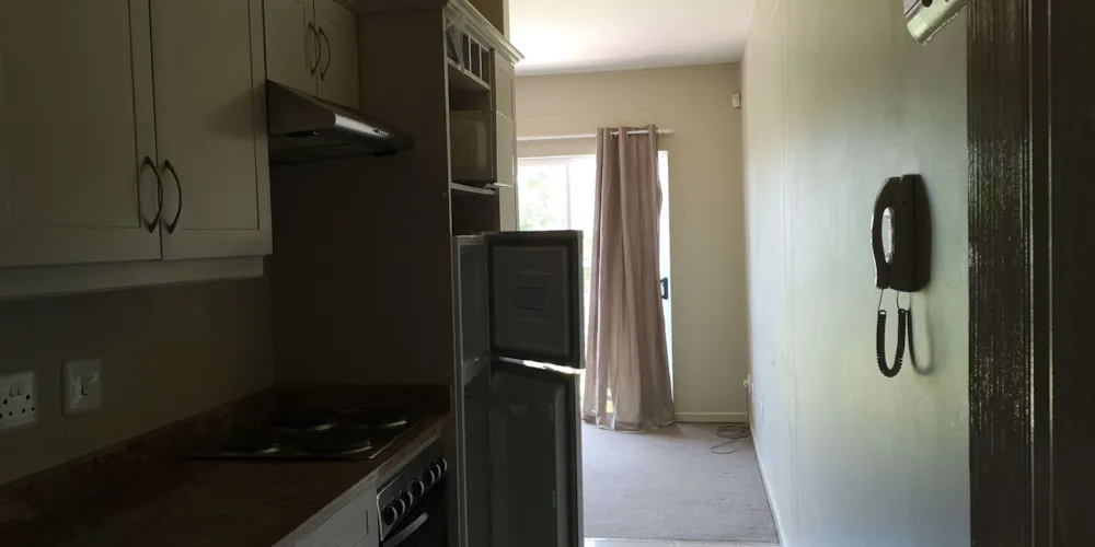 Bachelor apartment to rent in Grahamstown Central (Makhanda Central)  - 1GC1748830