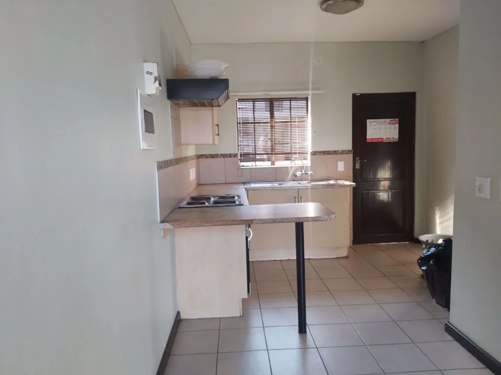 Bachelor apartment for sale in Witbank (eMalahleni) - 1WA1461468
