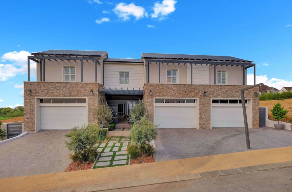 Double-storey house for sale in Steyn City - 1SY1724568 Double-storey house for sale in Steyn City - 1SY1724568