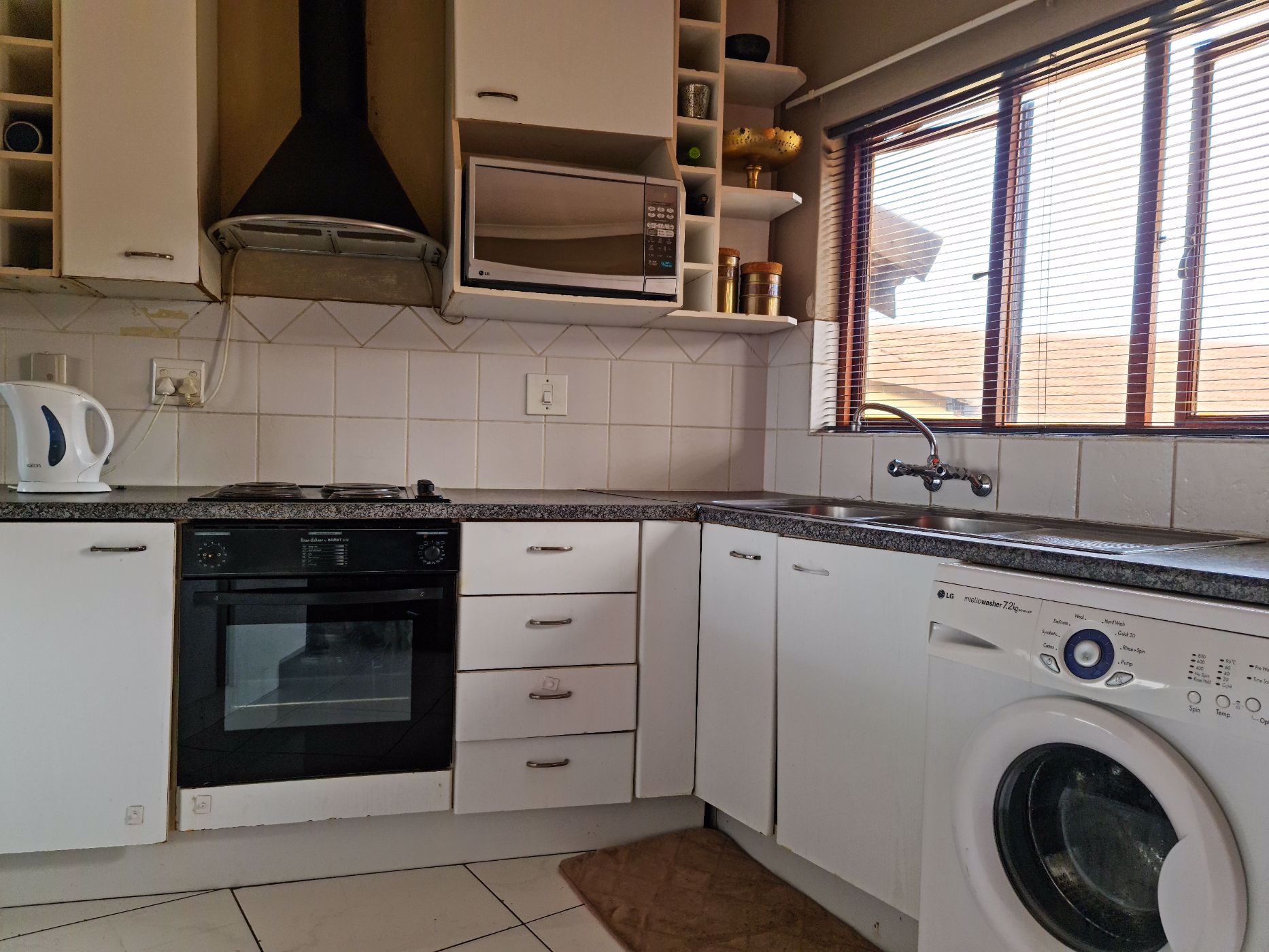 Apartment sold in Winchester Hills - 1GV1657929