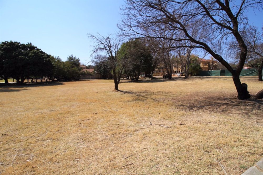 Vacant land for sale in Westlake, Hartbeespoort - 1HR1629418