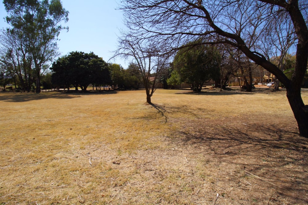 Vacant land for sale in Westlake, Hartbeespoort - 1HR1629418
