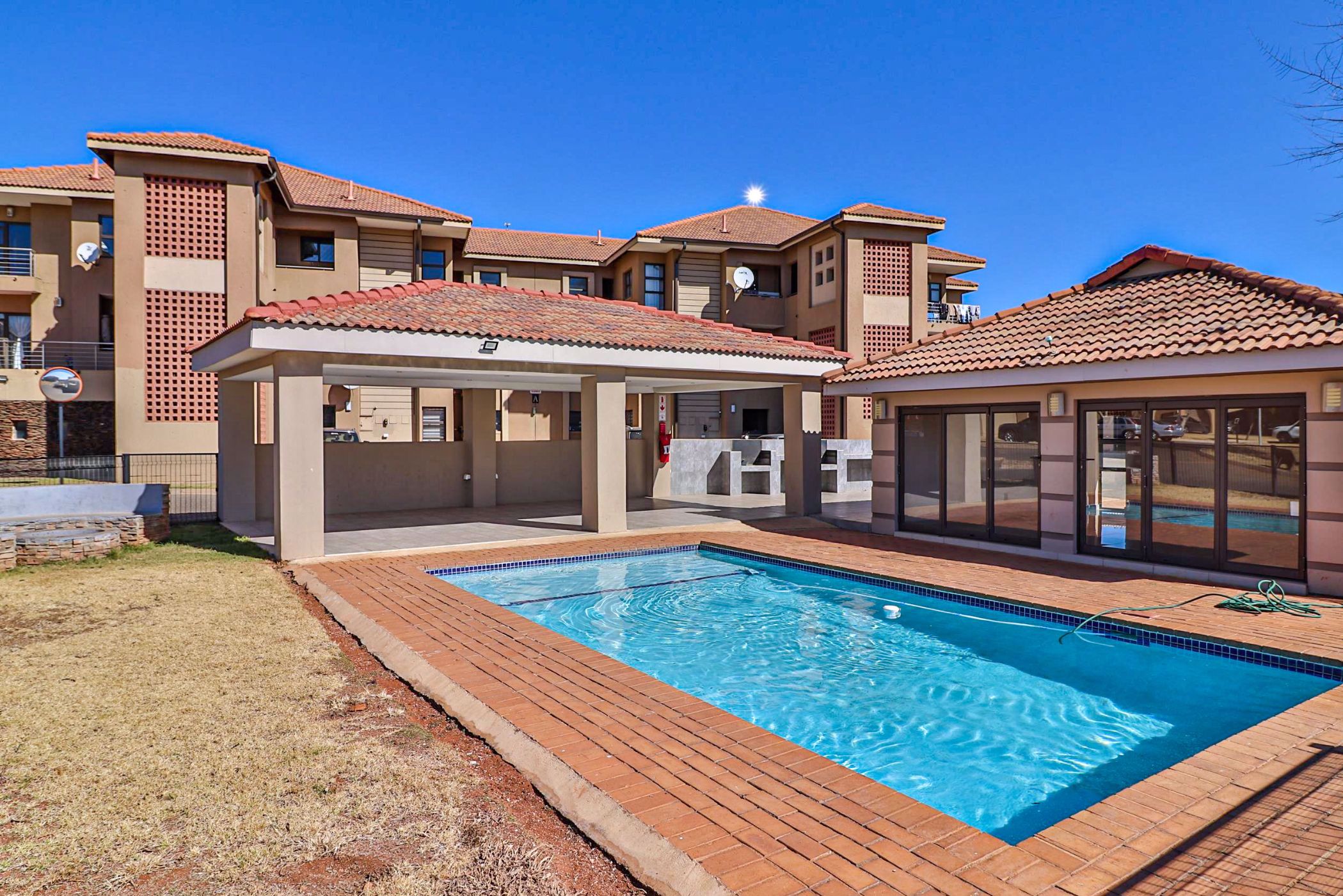 Townhouse for sale in Lenasia - 1GV1688724