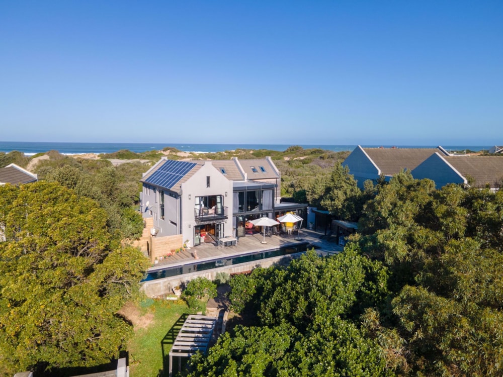 Double-storey house for sale in Royal Alfred Marina - 1PF1542030