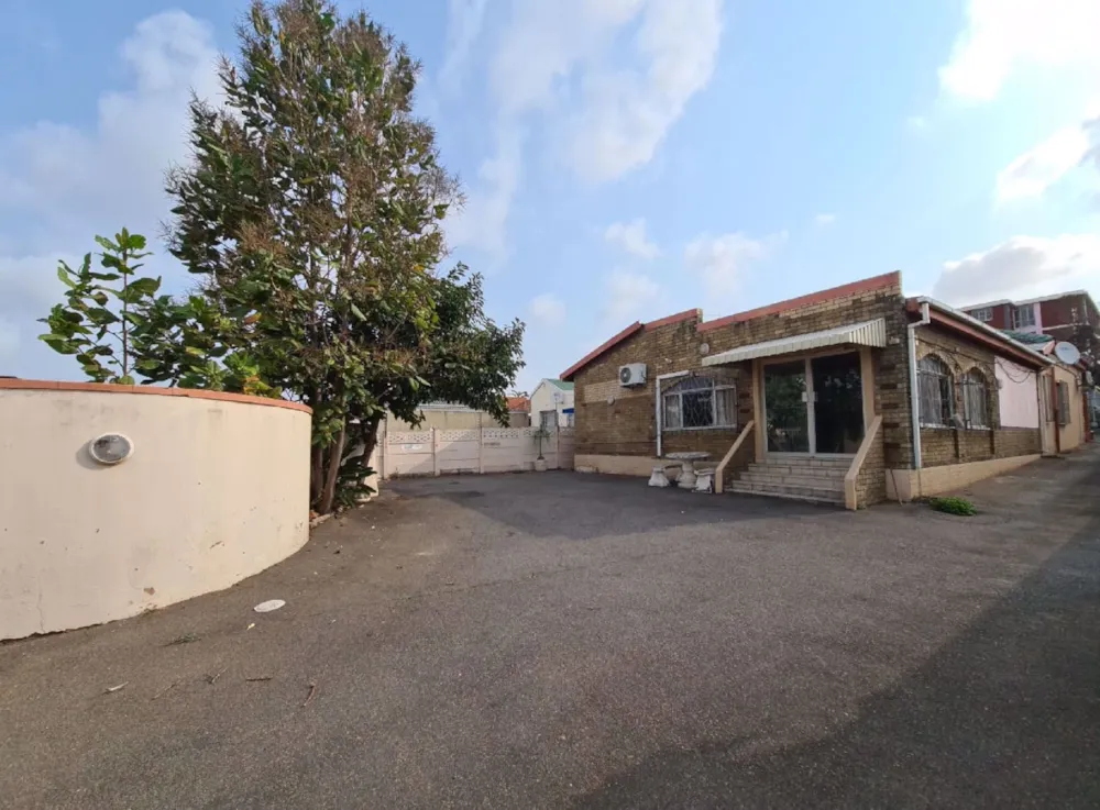 Single-storey house for sale in Morningside, Durban - 1DA1542426