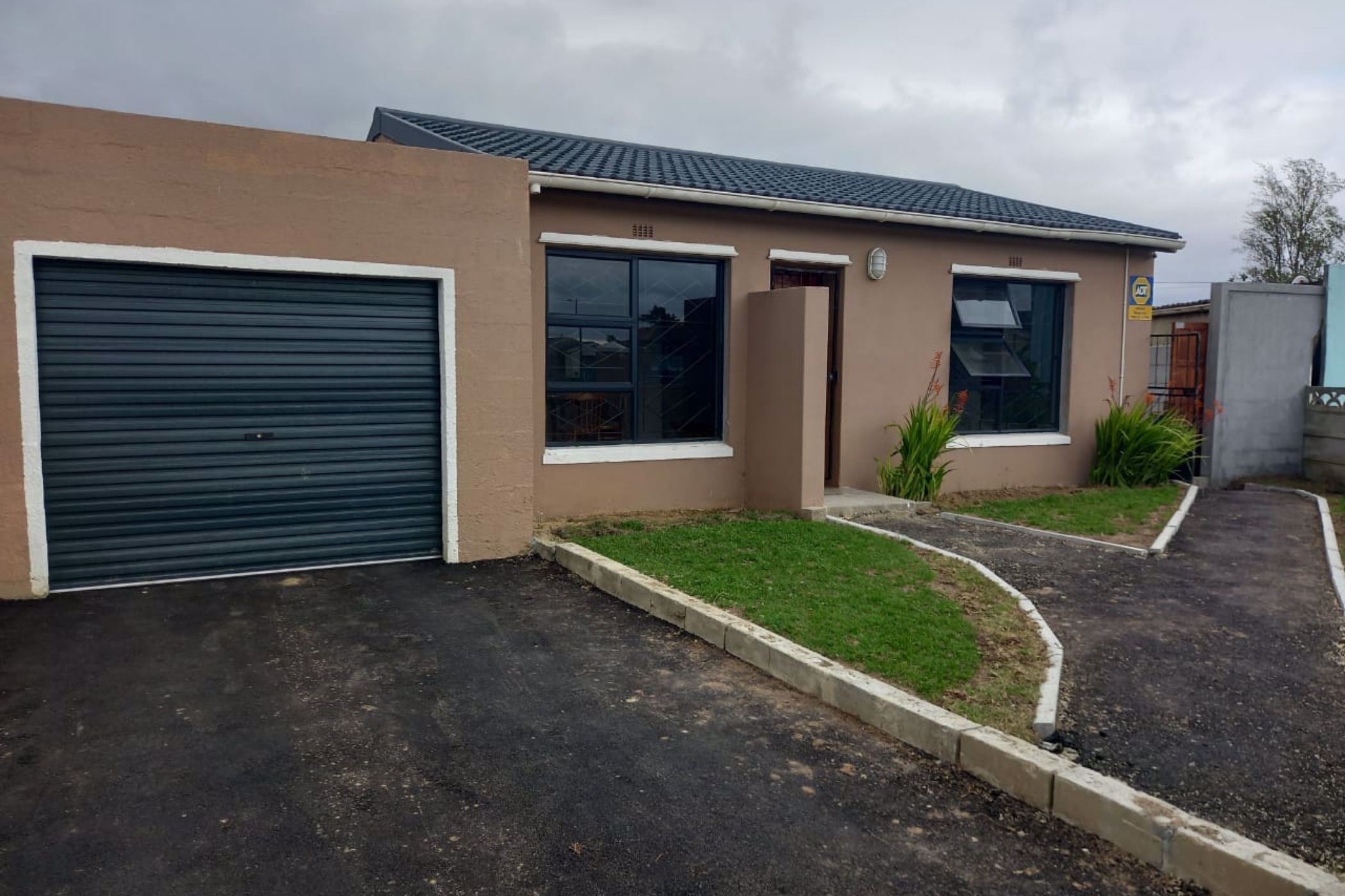 House sold in Houghton Place - 1KV1710376