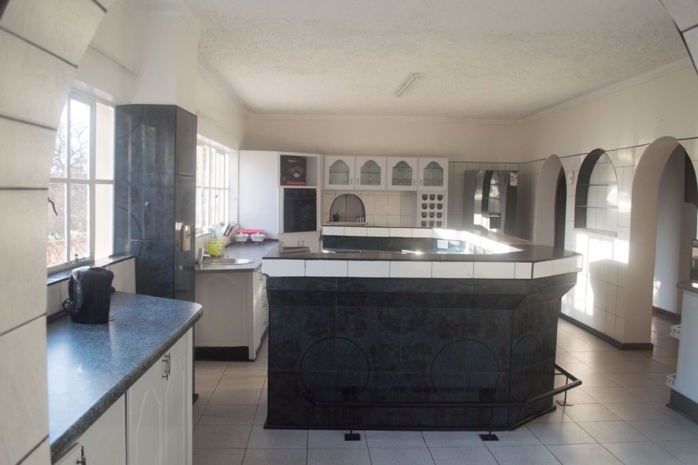 House for sale in Matabeleland, Zimbabwe - 3ZB1542647