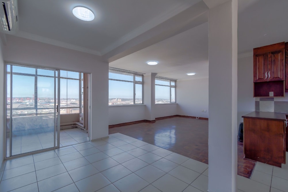 Penthouse apartment for sale in Glenwood, Durban - 1DA1542907