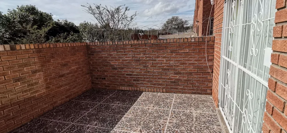 Townhouse for sale in King Williams Town (Qonce) - 1MH1542881