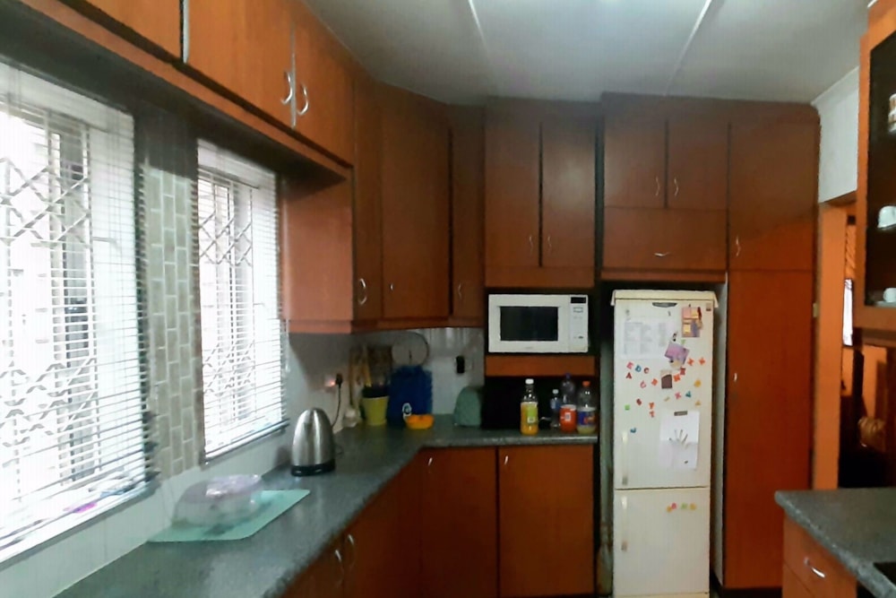 House for sale in Chatsworth, KwaZulu-Natal - 1WB1700207