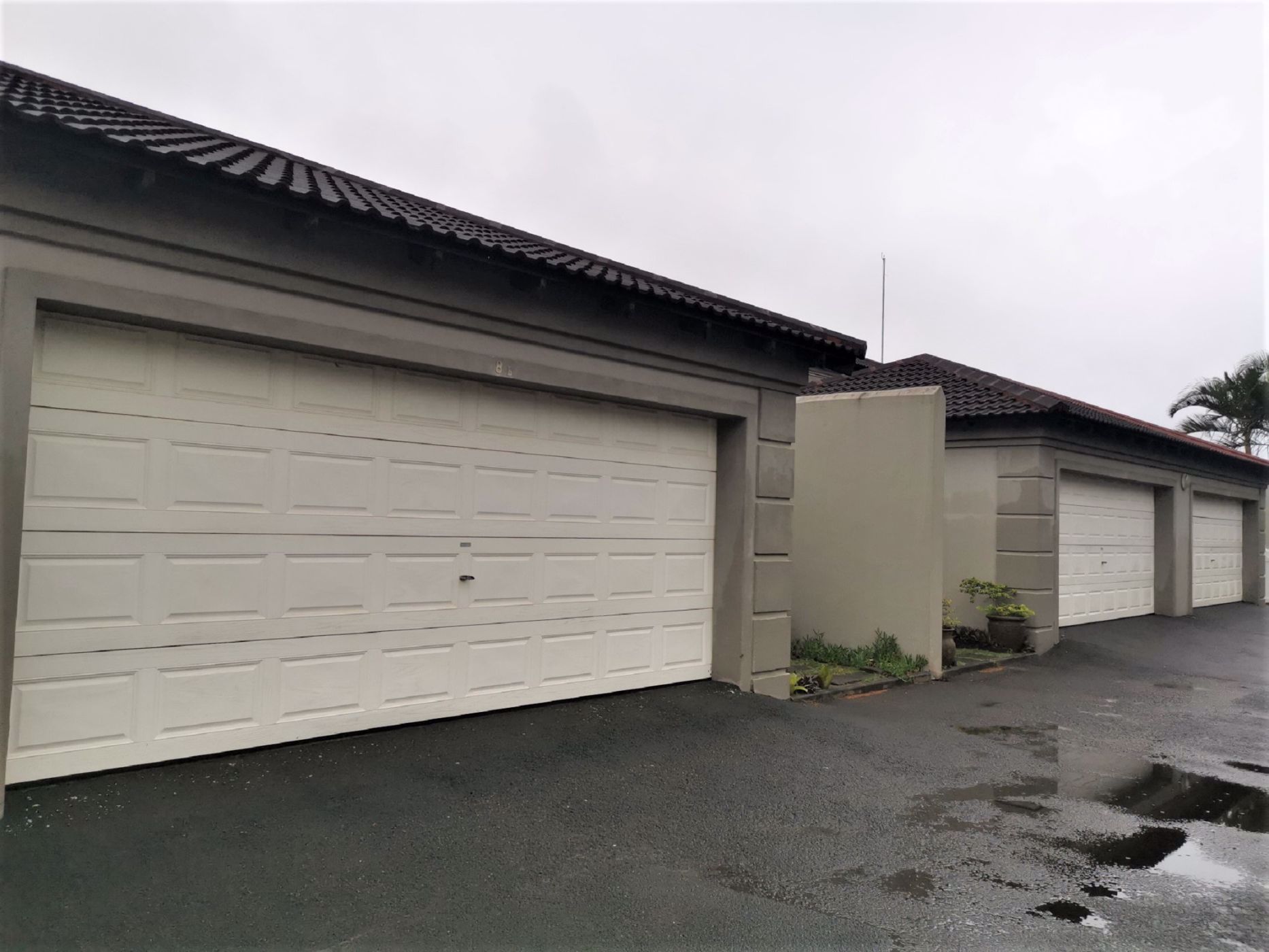 Security complex home let in Meer en See - 1RY1685962