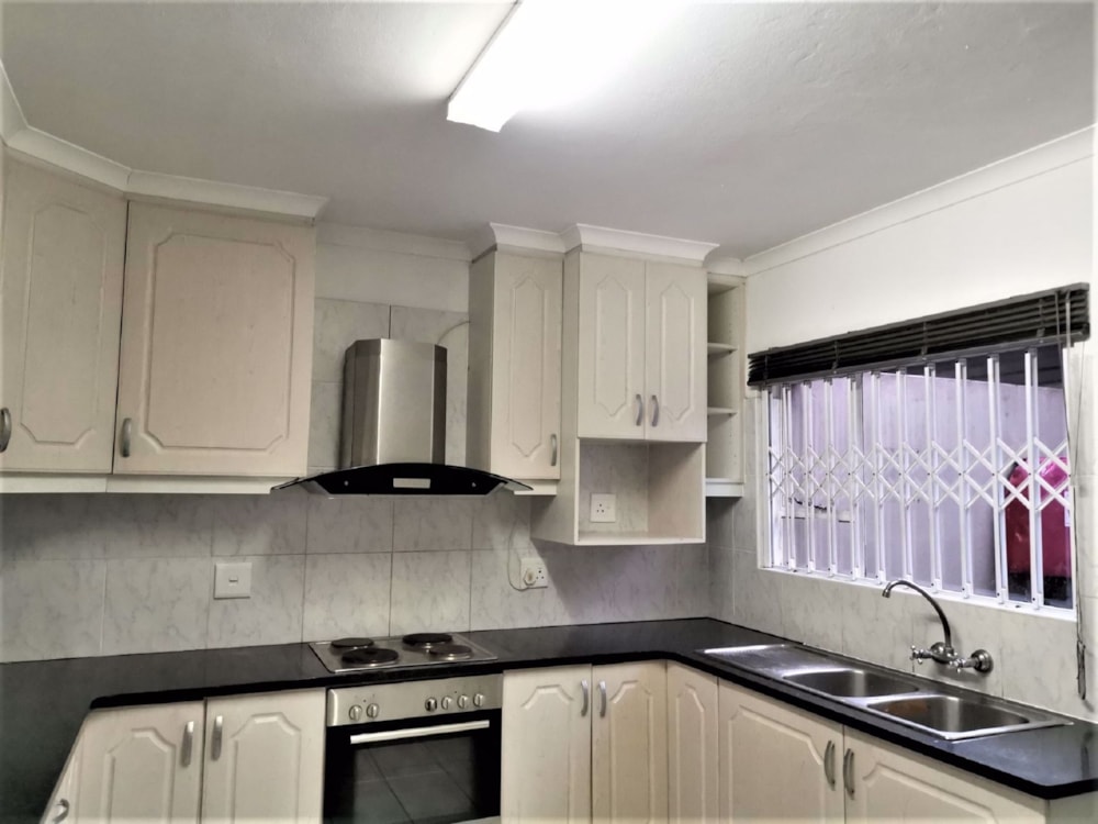 Security complex home let in Meer en See - 1RY1685962 Security complex home let in Meer en See - 1RY1685962