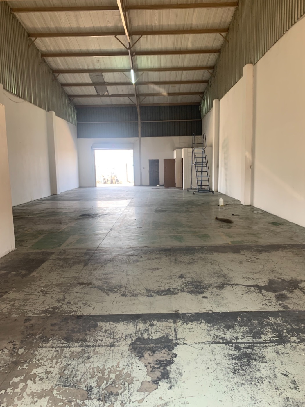 Commercial industrial property to rent in Gwest Industrial, Botswana - 3BO1544255