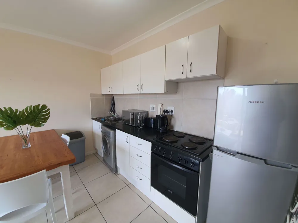 Apartment to rent in Rondebosch - RBL1755383 Apartment to rent in Rondebosch - RBL1755383