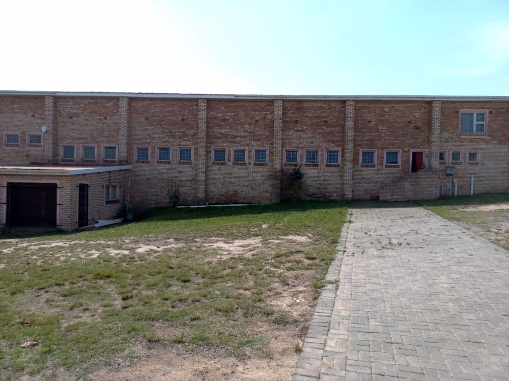 Commercial business to rent in Mbuqu - 1MH1544541 Commercial business to rent in Mbuqu - 1MH1544541