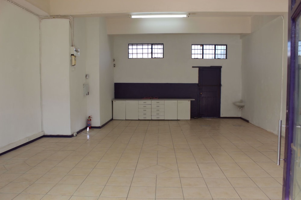 Commercial retail property let in Uitenhage Central (Kariega Central)  - 1UK1692011