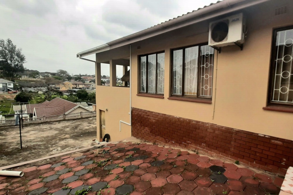 House for sale in Chatsworth, KwaZulu-Natal - 1WB1621270