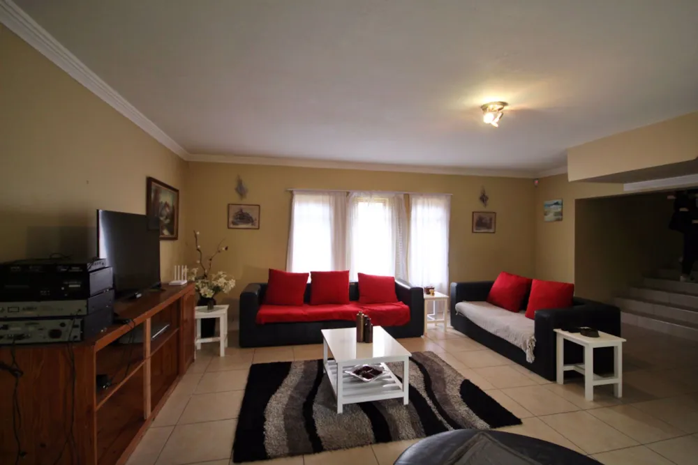 Double-storey house let in West Bank, Port Alfred - 1PF1736165