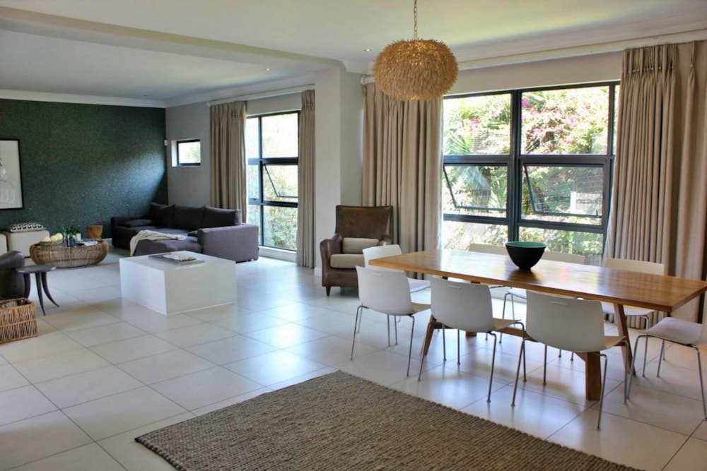 Security complex home for sale in Waterkloof, Pretoria East - PT1543749 Security complex home for sale in Waterkloof, Pretoria East - PT1543749