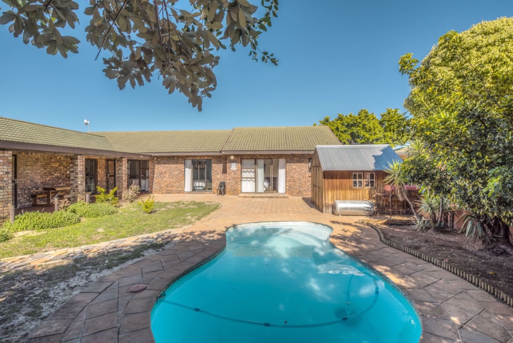 Single-storey house for sale in Summerstrand - 1PLZ1545032 Single-storey house for sale in Summerstrand - 1PLZ1545032