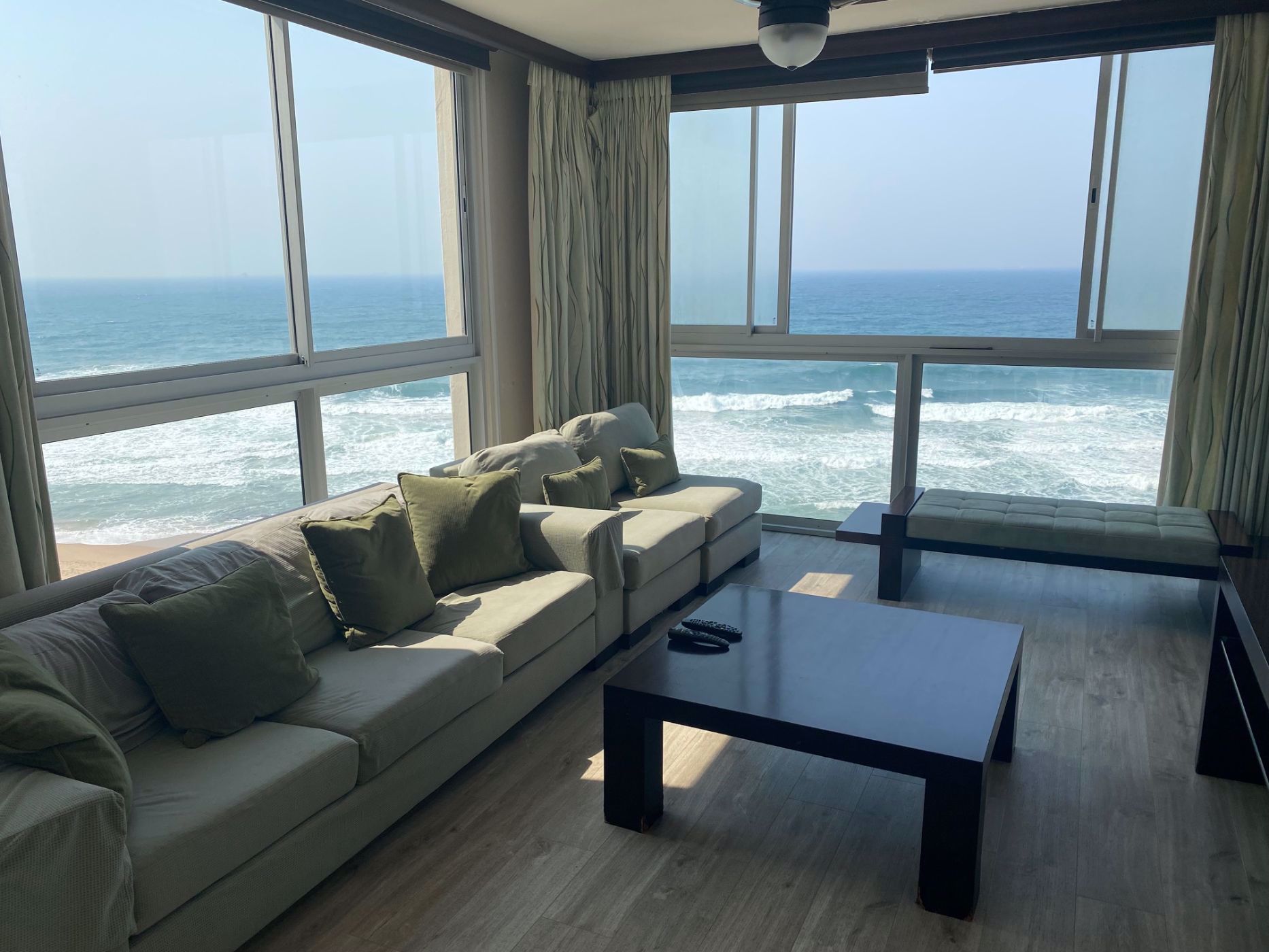 Apartment for sale in uMhlanga Rocks - 1ND1543116