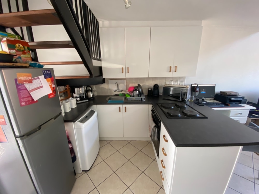 Loft let in Paarl - TKL1545036 Loft let in Paarl - TKL1545036
