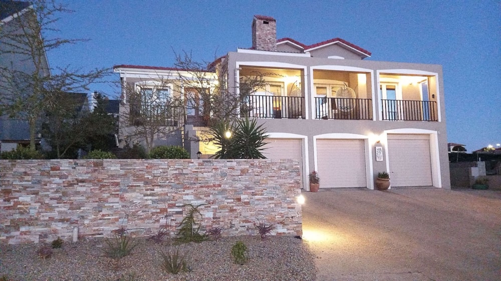 House let in Mount Royal Golf & Country Estate - 1SJ1692757 House let in Mount Royal Golf & Country Estate - 1SJ1692757