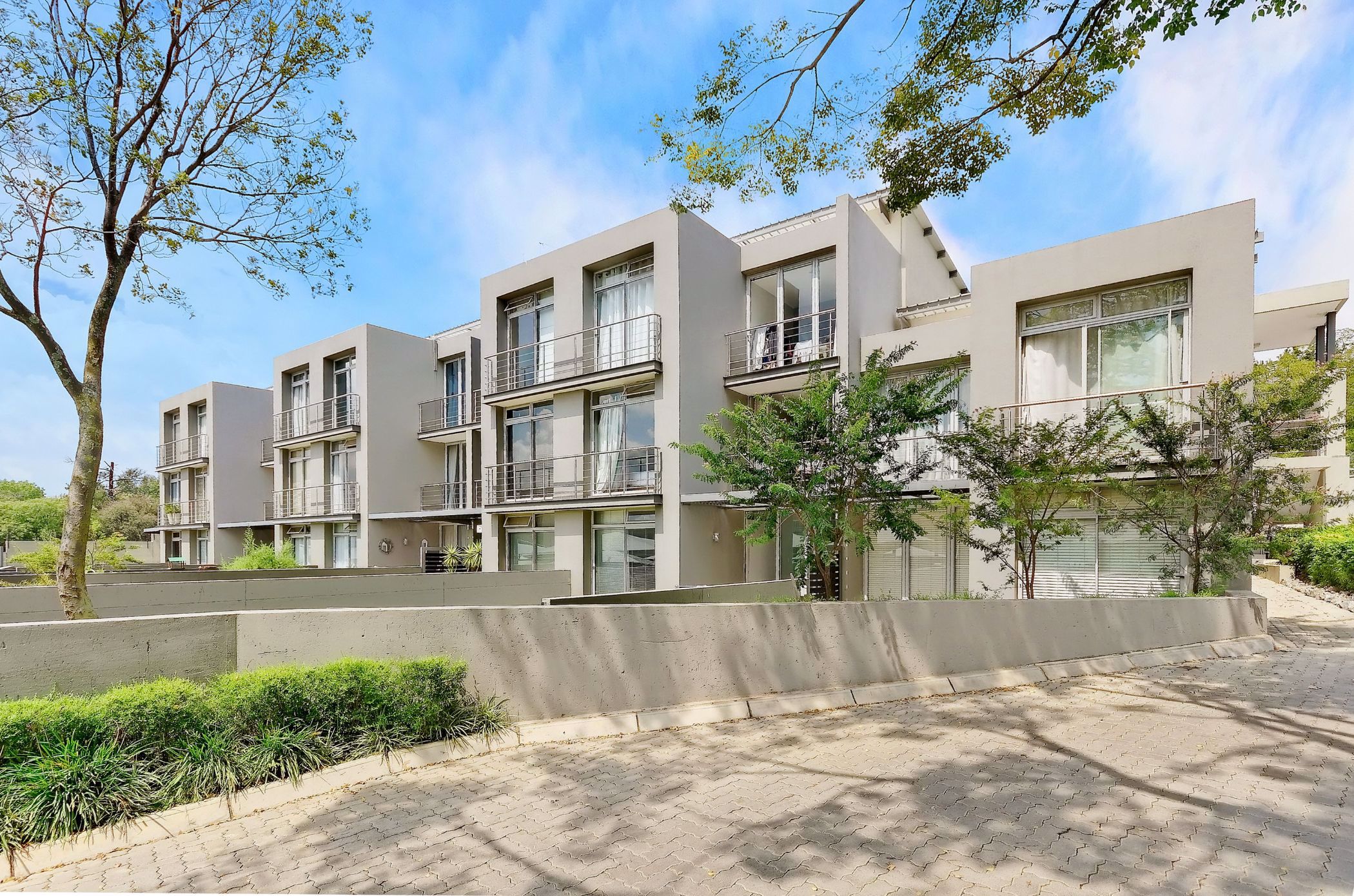 Apartment to rent in Craighall - JBL1746535