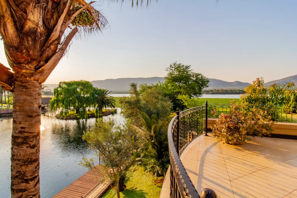 House for sale in Westlake, Hartbeespoort - 1HR1709767