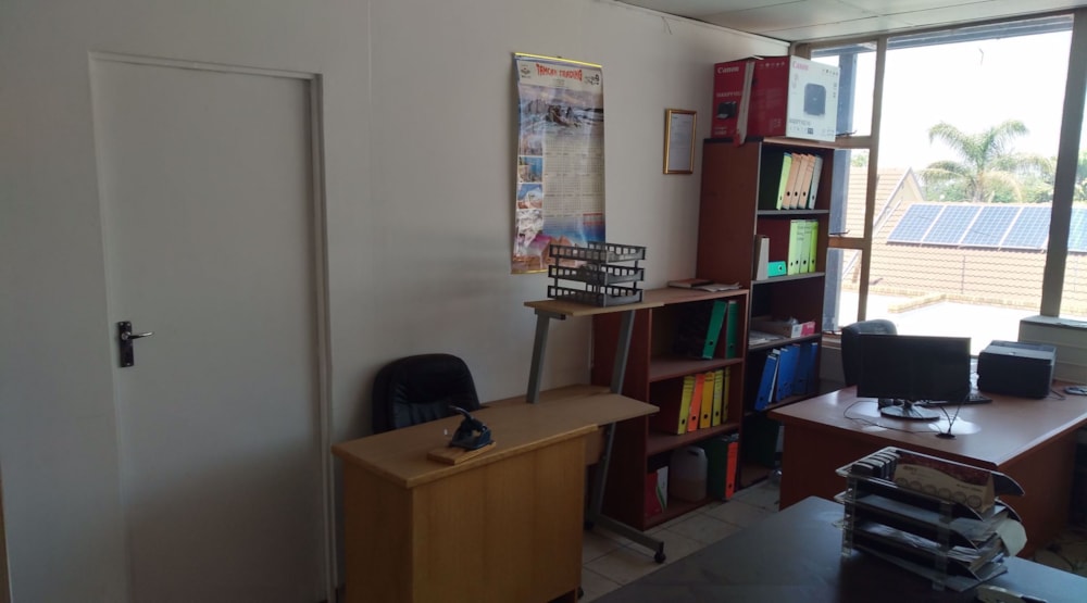 Commercial office to rent in New Redruth - 1AB1558731 Commercial office to rent in New Redruth - 1AB1558731