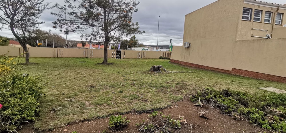 Apartment for sale in King Williams Town (Qonce) - 1MH1547003 Apartment for sale in King Williams Town (Qonce) - 1MH1547003