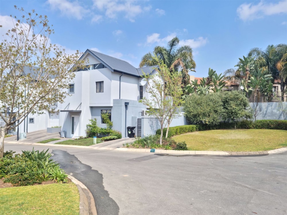 Double-storey cluster let in Broadacres - FYL1680672 Double-storey cluster let in Broadacres - FYL1680672