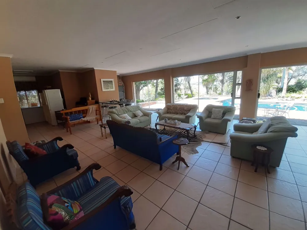 Smallholding for sale in Lushof A H - 1TA1548000