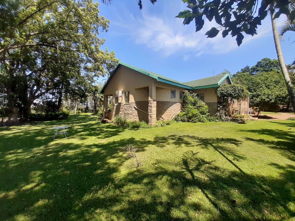 Smallholding for sale in Lushof A H - 1TA1548000