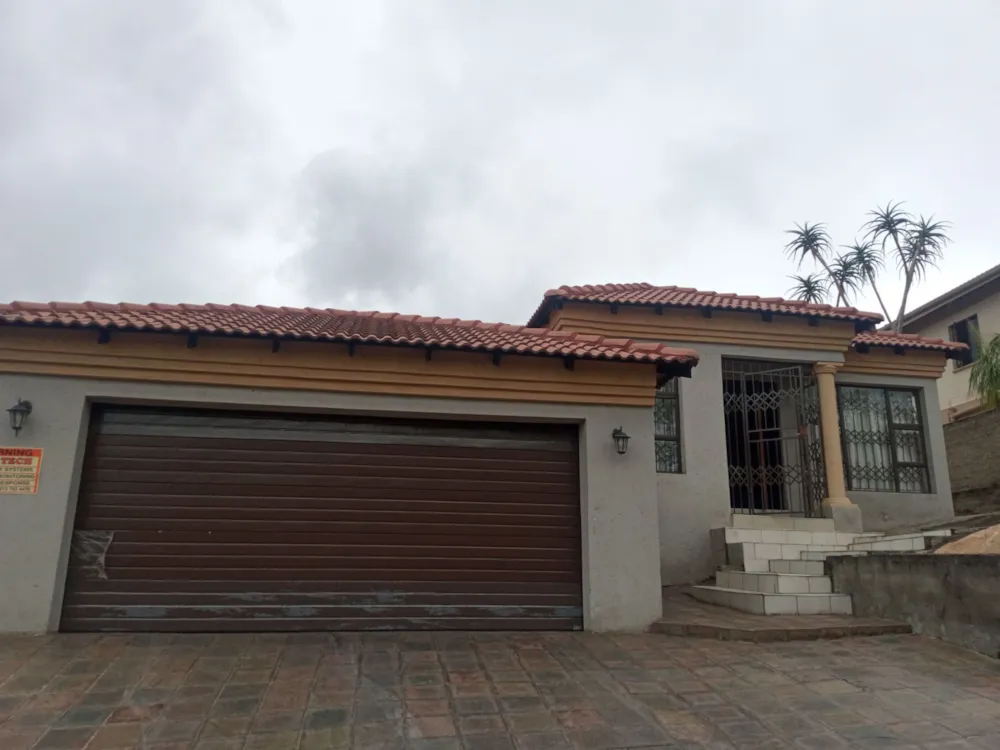 House for sale in Stonehenge - 1NS1553168 House for sale in Stonehenge - 1NS1553168