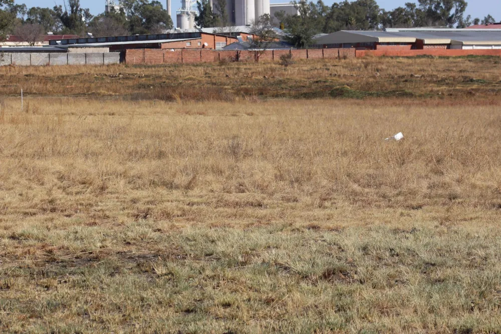 Commercial vacant land for sale in Riverside Industrial - 1NW1552438 Commercial vacant land for sale in Riverside Industrial - 1NW1552438