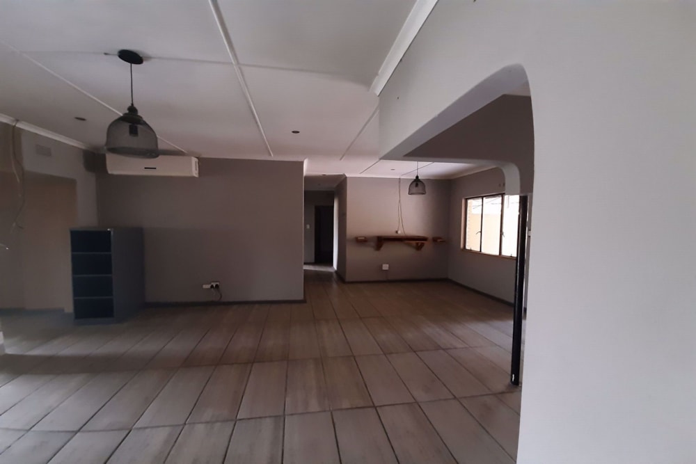 Apartment for sale in Amanzimtoti - 1WB1550640 Apartment for sale in Amanzimtoti - 1WB1550640