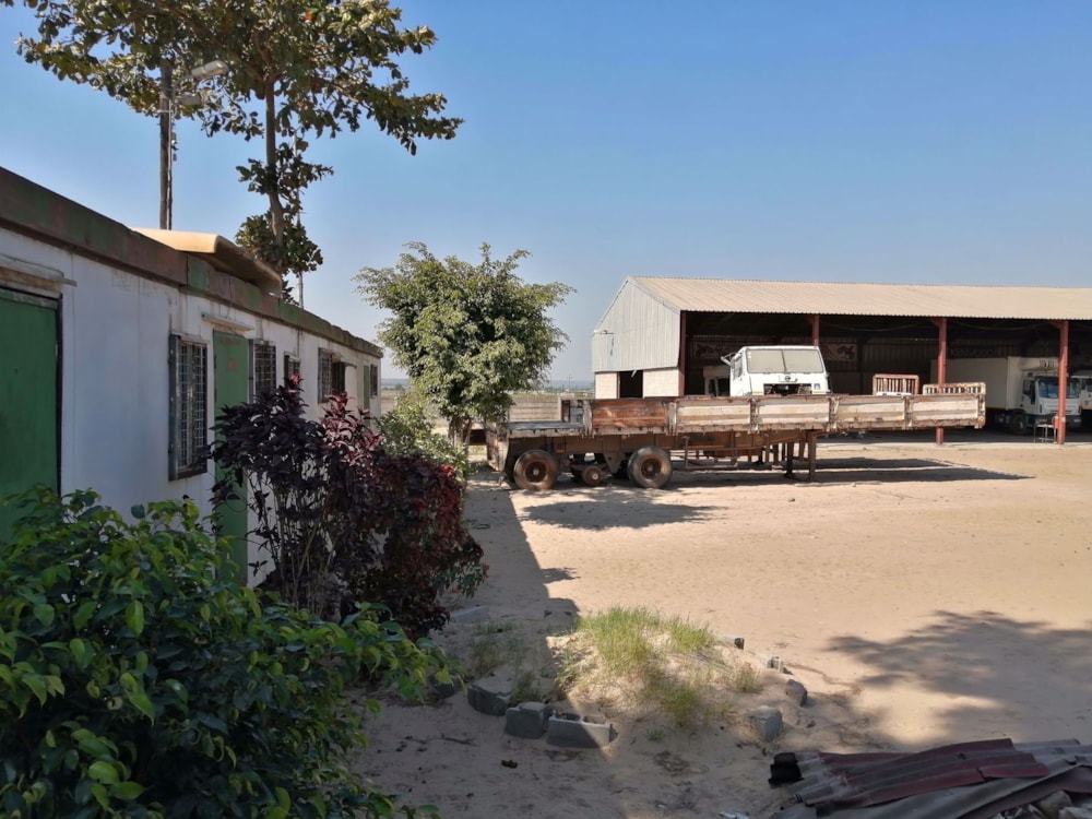 Commercial industrial property for sale in Matola, Mozambique - 3MQ1550671