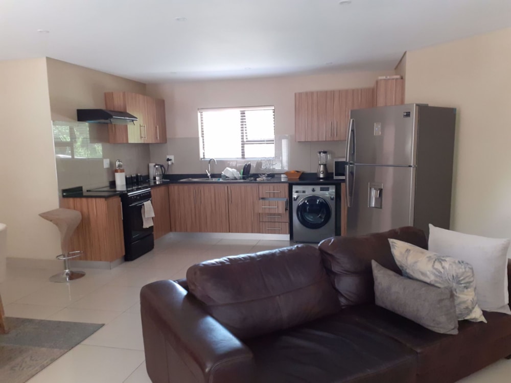 Townhouse let in Heuwelsig, Bloemfontein - 1BX1703118 Townhouse let in Heuwelsig, Bloemfontein - 1BX1703118