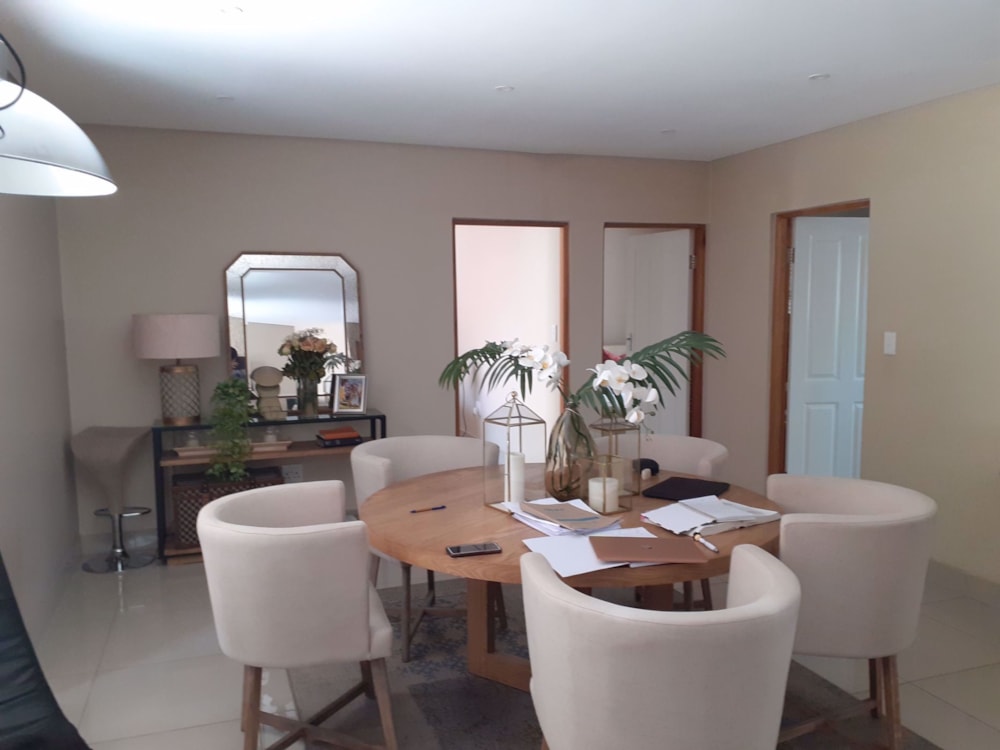 Townhouse let in Heuwelsig, Bloemfontein - 1BX1703118 Townhouse let in Heuwelsig, Bloemfontein - 1BX1703118