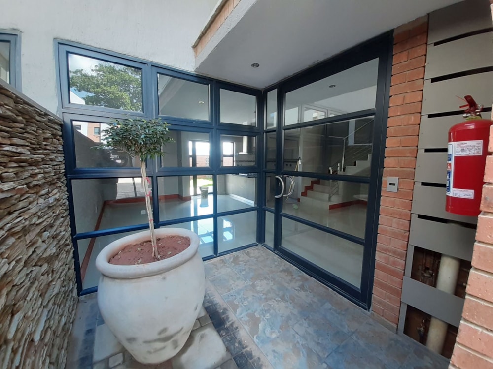 Security estate home for sale in Golden Acres - 1TA1551517