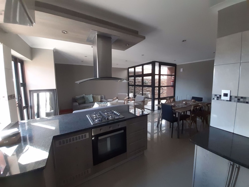 Security estate home for sale in Golden Acres - 1TA1551517