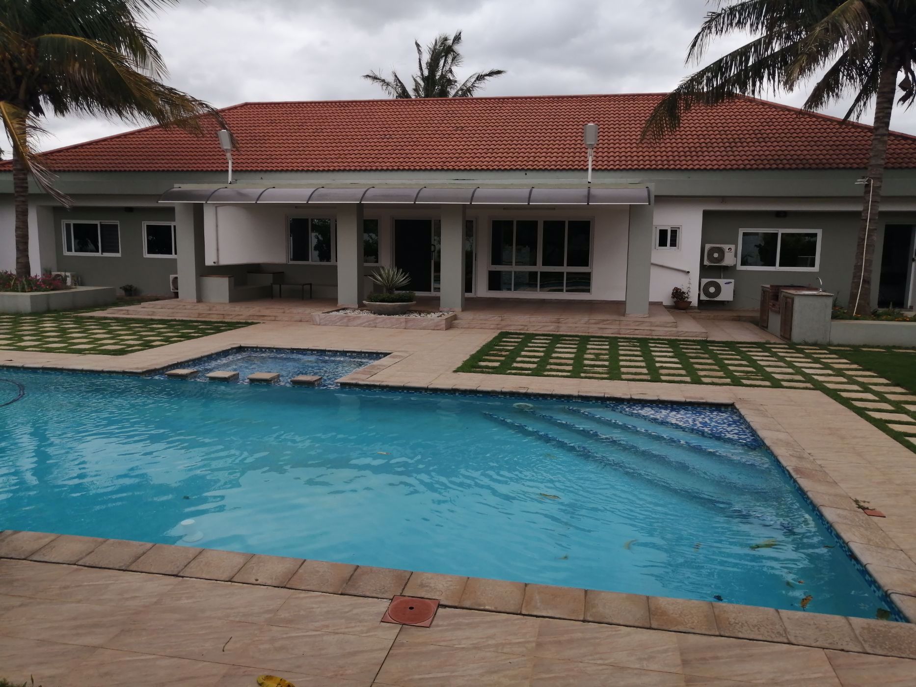 Security complex home for sale in Matola, Mozambique - 3MQ1555050