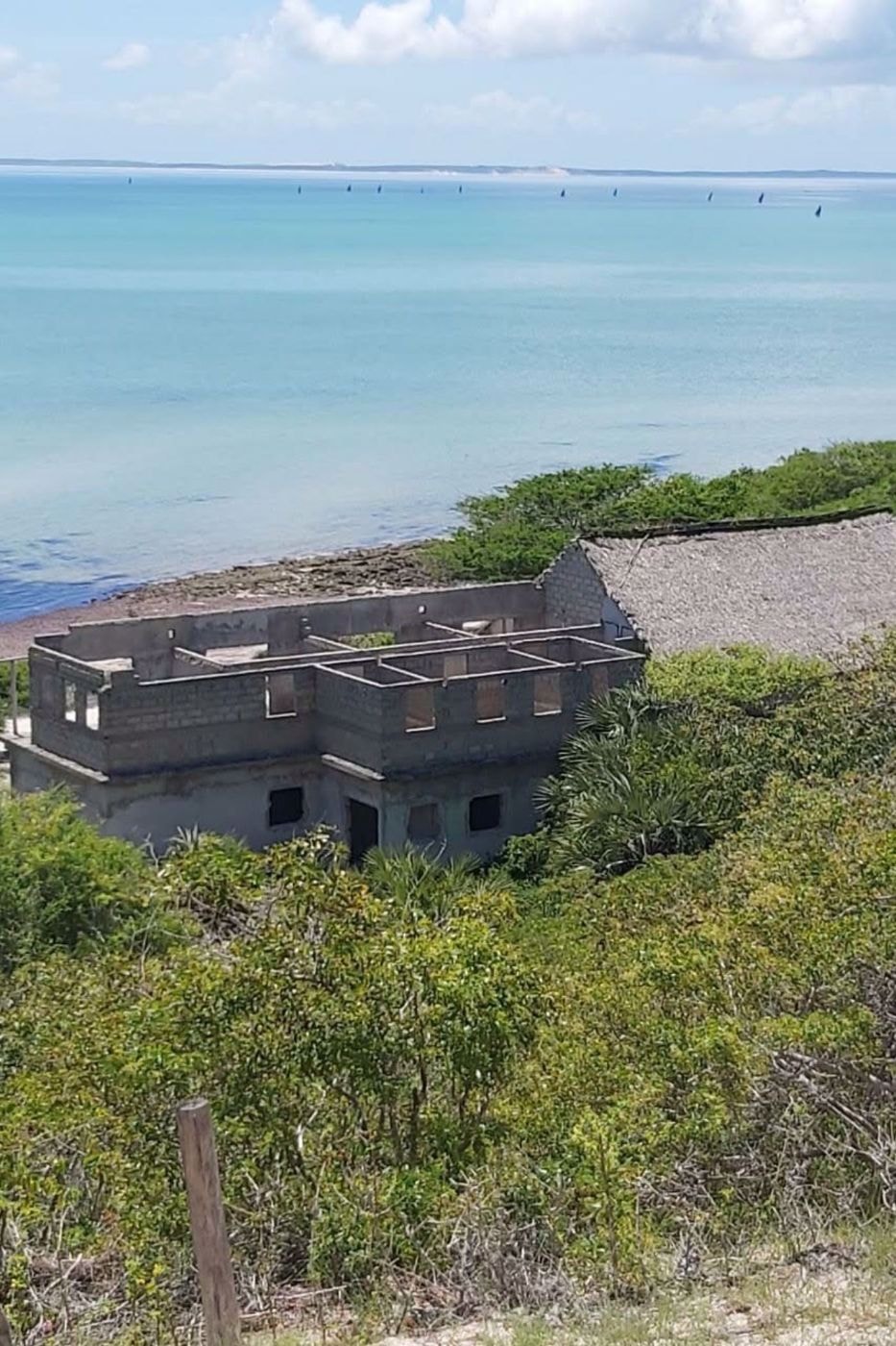 Beachfront villa for sale in Vilanculos, Mozambique - 3MQ1552611